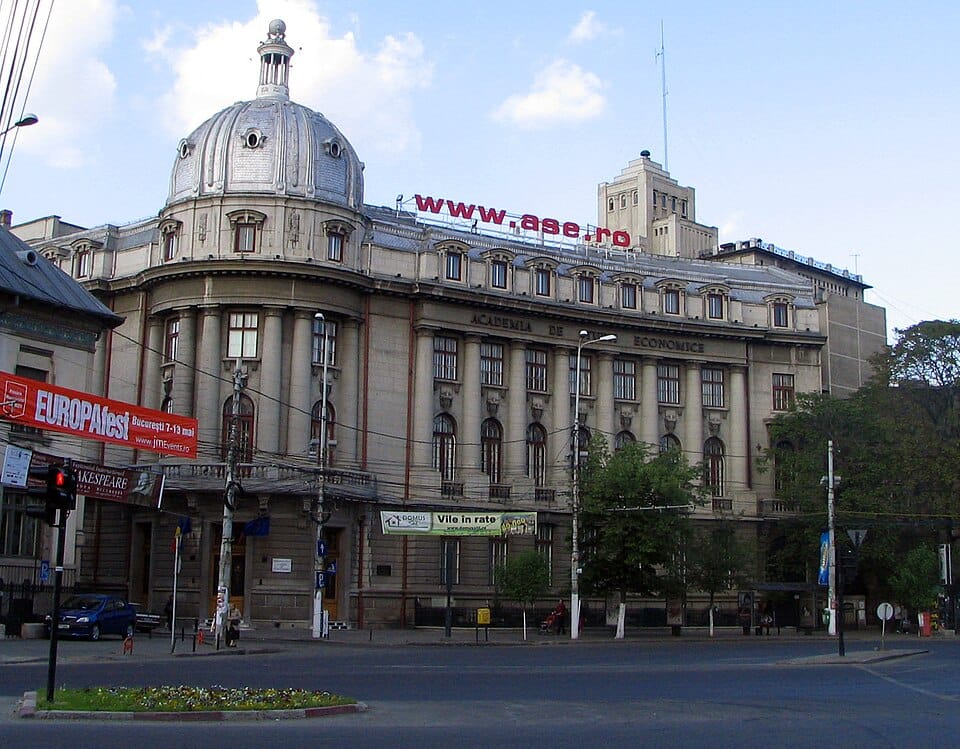 The historic ASE building on Piața Romană, Bucharest — Photo: Wikimedia Commons