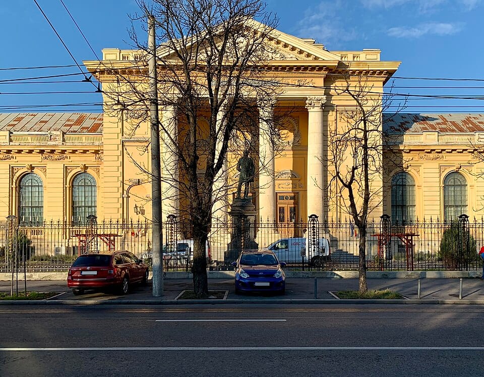 The historic Faculty of Medicine building, Carol Davila University (built 1903) — Photo: Wikimedia Commons
